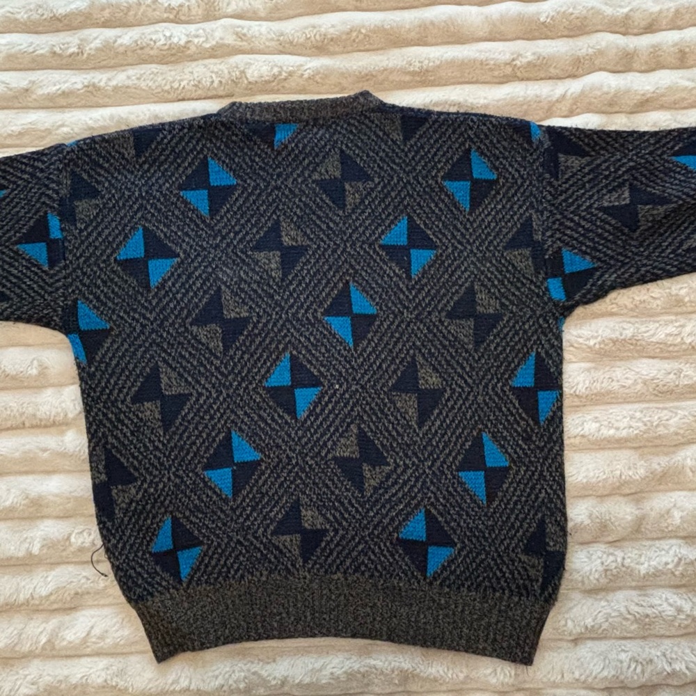 Geometric Patterned Sweater - Blue and Black